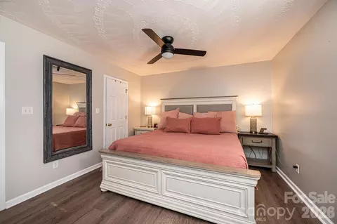 Bedroom - 1355 Millrace Dr, Conover, NC 28613 photo 4 of 4