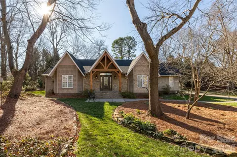 1305 Merrimont Ave, Kings Mountain, NC 28086