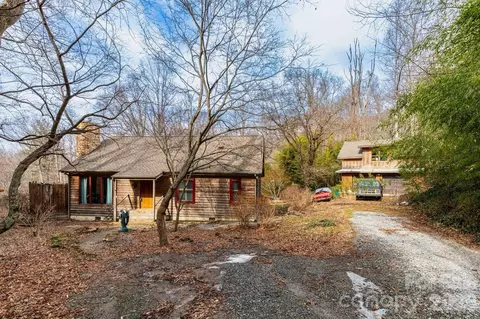 341 Sugar Hollow Rd, Fairview, NC 28730