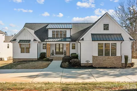 5020 Slanting Bridge Rd, Sherrills Ford, NC 28673