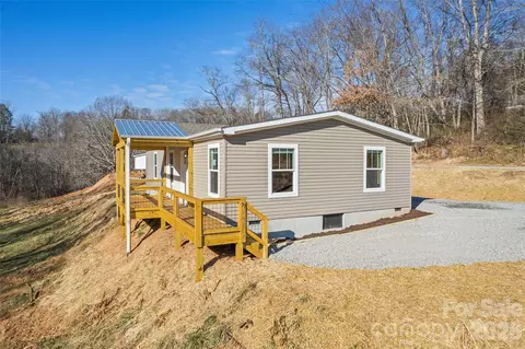 Exterior - 77 Geiranger Dr, Clyde, NC 28721 photo 5 of 7