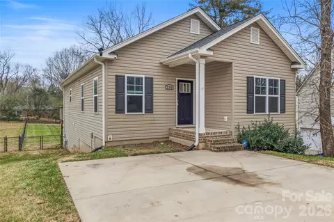 290 Tipperary Ln, Winston Salem, NC 27104