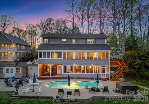 4470 Power Dr, Sherrills Ford, NC 28673