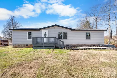1737 Bush Dr, Conover, NC 28613