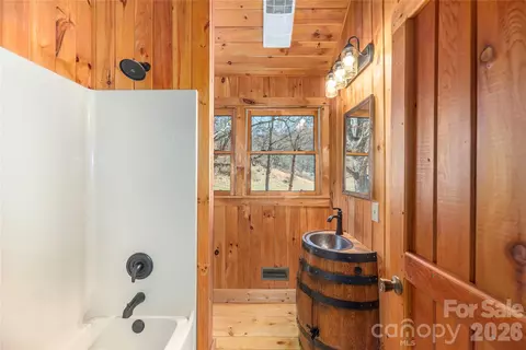 706 Ramble Ln, Canton, NC 28716 photo 21