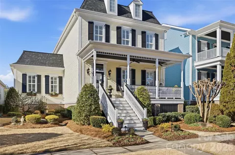 9910 Triple Oak Rd, Charlotte, NC 28277