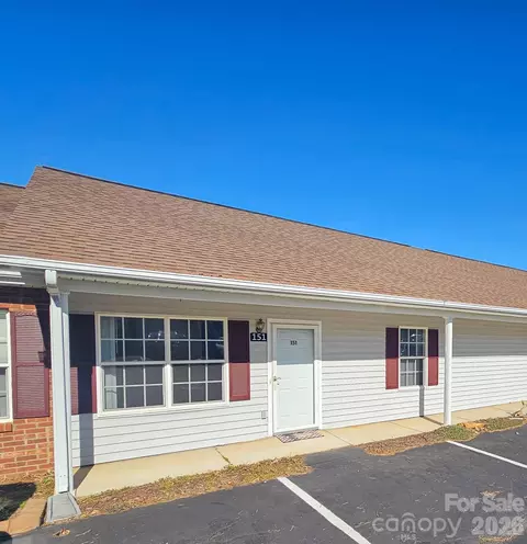 151 24th Nw St NW, Hickory, NC 28601
