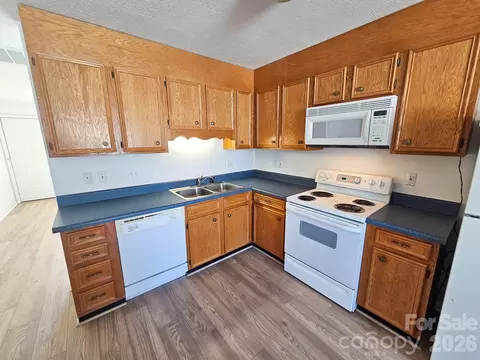 Kitchen - 151 24th Nw St NW, Hickory, NC 28601 photo 2 of 3