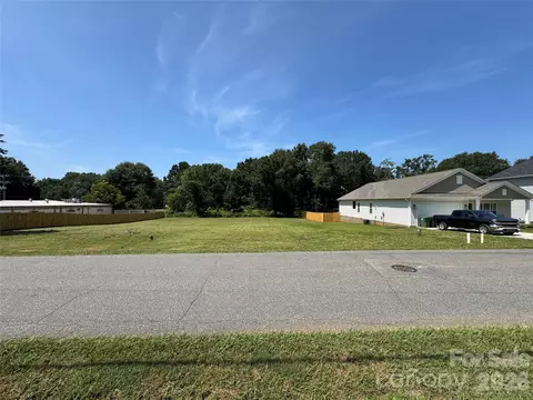 101 Hillcrest St, Shelby, NC 28152
