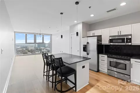 333 W Trade 2103 St #2103, Charlotte, NC 28202