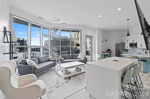 333 W Trade 2103 St #2103, Charlotte, NC 28202