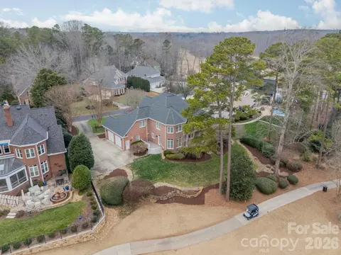 View/Area - 18908 Riverwind Ln, Davidson, NC 28036 photo 4 of 4