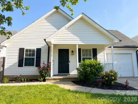 1513 Dendy Ln, Pineville, NC 28134