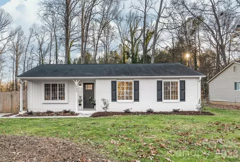 6223 Judas Tree Ln, Charlotte, NC 28227