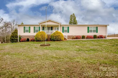 161 Hidden Brook Dr, Statesville, NC 28677