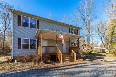 32 Rash Rd, Asheville, NC 28806