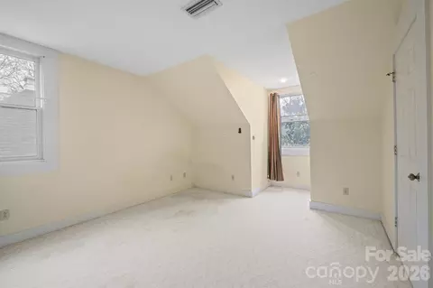 Bedroom - 1223 Creekside Dr, Conover, NC 28613 photo 5 of 11