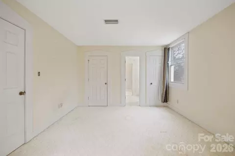 Bedroom - 1223 Creekside Dr, Conover, NC 28613 photo 6 of 11