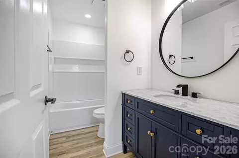 Bath - 414 E Broad St, Salisbury, NC 28144 photo 1 of 4