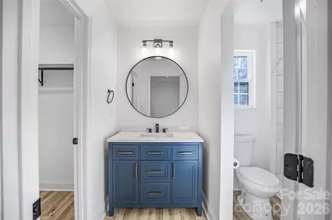 Bath - 414 E Broad St, Salisbury, NC 28144 photo 2 of 4