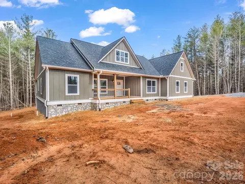 1057 Hawksbill Dr, Morganton, NC 28655