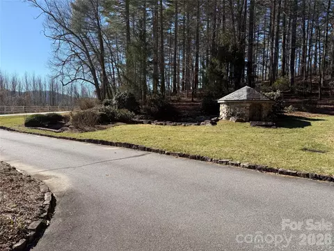 33 High Point Trl, Brevard, NC 28712 photo 11