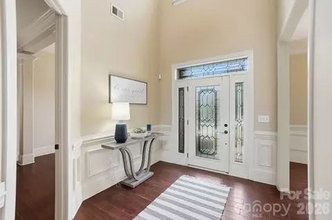 Entry Way - 160 Arrow Point Ln, Davidson, NC 28036 photo 2 of 4