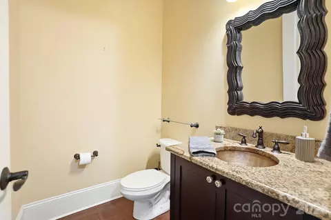 Bath - 160 Arrow Point Ln, Davidson, NC 28036 photo 1 of 5