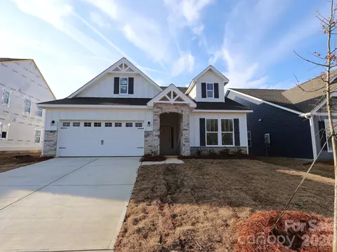 1338 Fremont Dr, Wingate, NC 28174