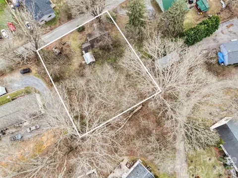 View/Area - 75 Travis St, Clyde, NC 28721 photo 4 of 4