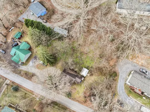 View/Area - 75 Travis St, Clyde, NC 28721 photo 3 of 4
