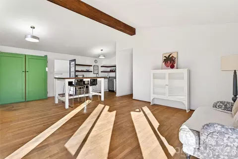 107 High St, Black Mountain, NC 28711
