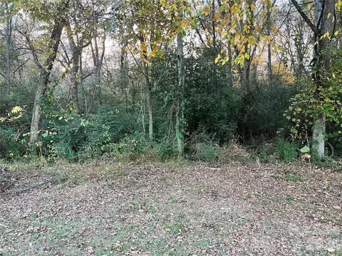 Willow Street, Concord, NC 28025