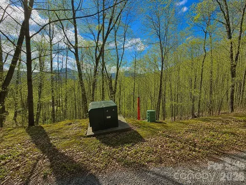 455 Mountain Watch 16 Dr #16, Waynesville, NC 28785