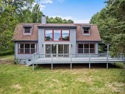 286 Pioneer Ridge Rd, Canton, NC 28716
