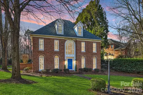 5242 Colony Rd, Charlotte, NC 28226