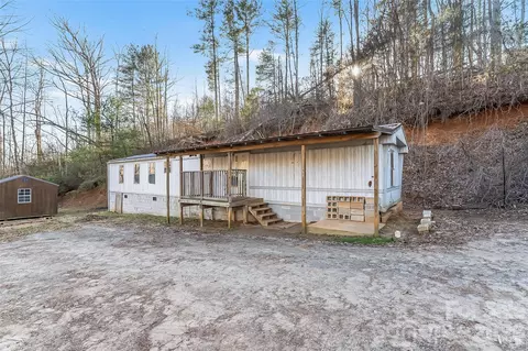 5106 Yancey Dr, Connelly Springs, NC 28612