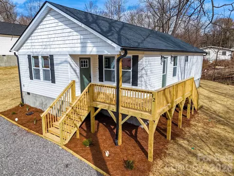 12 Harkins Ave, Canton, NC 28716