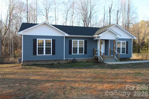 3969 Havenwood Pl, Lenoir, NC 28645