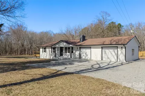 3991 Cimmeron Rd, Lancaster, SC 29720