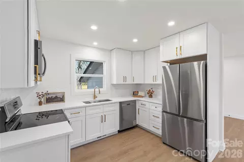 Kitchen - 3991 Cimmeron Rd, Lancaster, SC 29720 photo 1 of 2