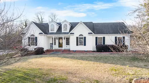 3155 Covington Way, Lenoir, NC 28645