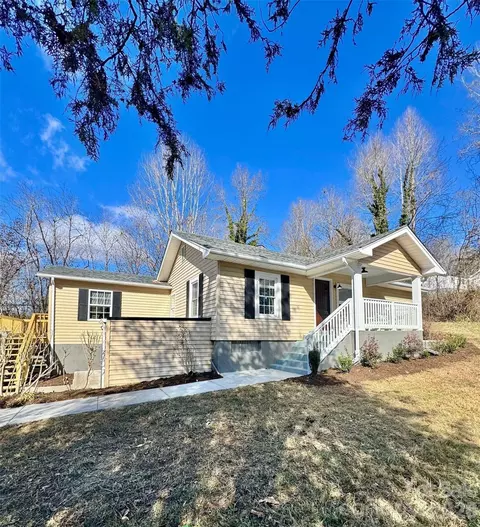 1240 Piedmont Nw Dr NW, Lenoir, NC 28645