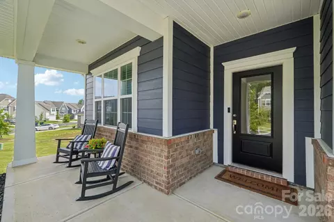 130 Rooster Tail Ln, Troutman, NC 28166
