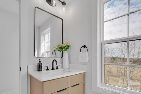 Bath - 3316 Evondale Rd, Lincolnton, NC 28092 photo 7 of 7