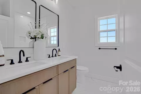 Bath - 3316 Evondale Rd, Lincolnton, NC 28092 photo 5 of 7