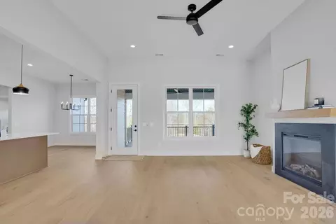 Living - 3316 Evondale Rd, Lincolnton, NC 28092 photo 5 of 6