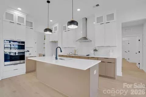 Kitchen - 3316 Evondale Rd, Lincolnton, NC 28092 photo 1 of 2