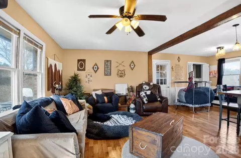 225 Baxter St, Morganton, NC 28655 photo 8