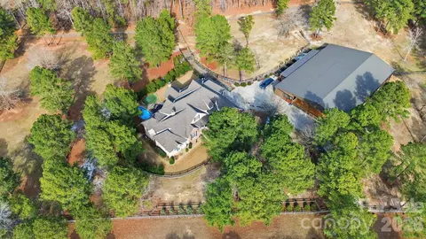 164 Saddle Rdg, West End, NC 27376
